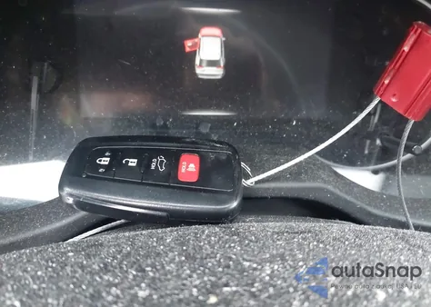 2020 Toyota Rav4 Limited z USA, uszkodzony, nr VIN 2T3N1RFV6LC134183